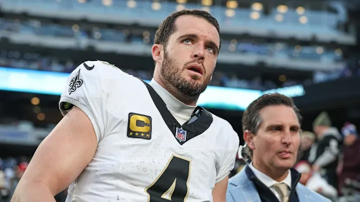 Derek Carr Memilih Pensiun, Menolak $30 Juta