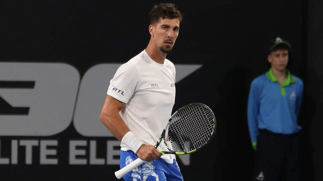 Jalan Pemulihan Thanasi Kokkinakis Yang Menyakitkan Usai Operasi Langka