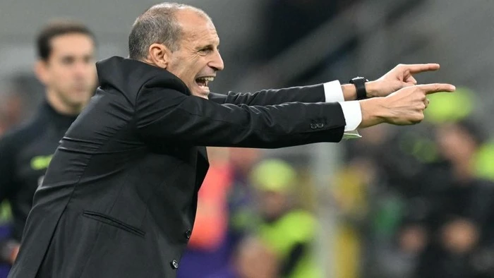 AC Milan ditahan oleh Pisa di 2-2 San Siro pada laga lanjutan Liga Italia, Sabtu (25/102025). Tuan rumah sempat unggul cepat lewat Rafael Leao.