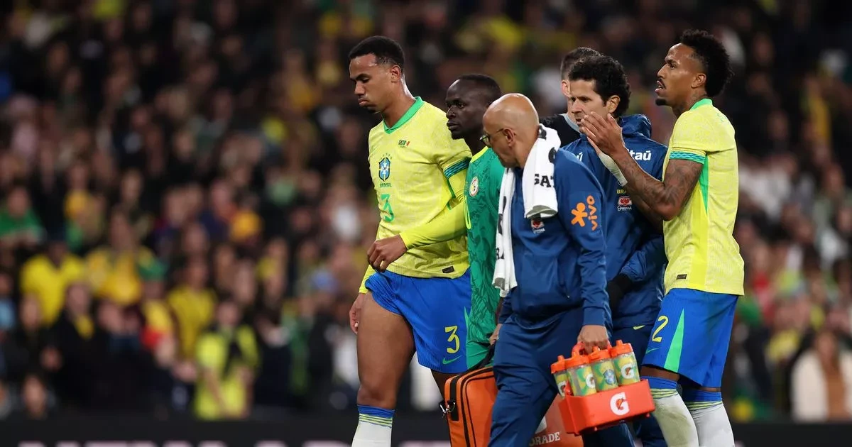 Bek Arsenal Gabriel Cedera Usai Bela Brasil, Ancelotti Minta Maaf