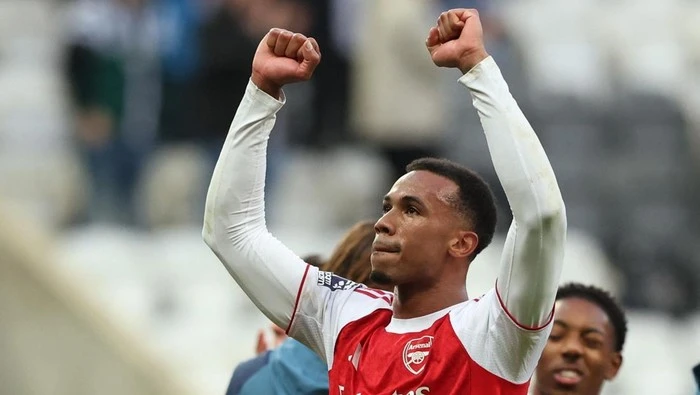 Gabriel Cedera, Shearer: Arsenal Kehilangan Bek Terkuat di Premier League