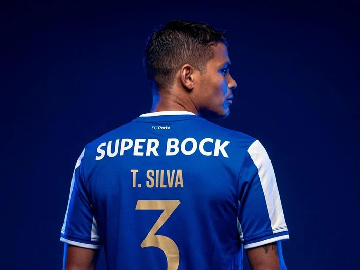 Thiago Silva Resmi Bergabung dengan Porto