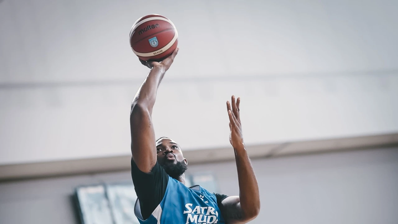 Chad Brown Siap Bekerja Keras Bantu Satria Muda